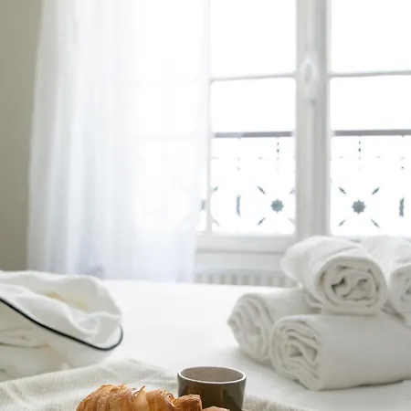 Bnbnova - Eiffel Tower & Les Invalides - 1br 巴黎