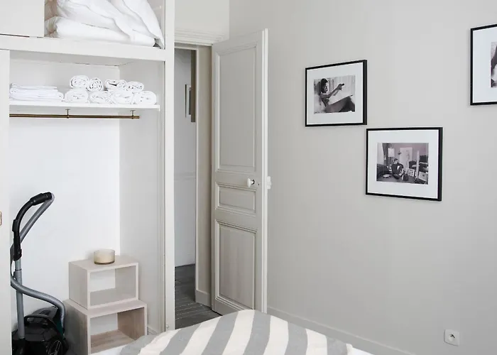 Bnbnova - Eiffel Tower & Les Invalides - 1br