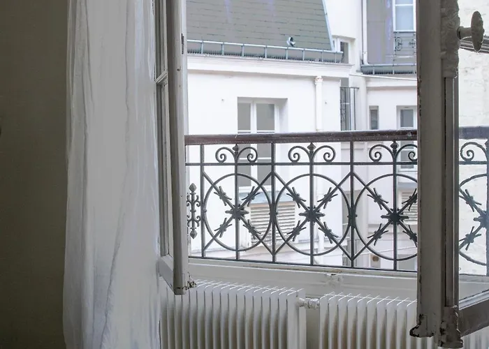 Bnbnova - Eiffel Tower & Les Invalides - 1br アパート パリ