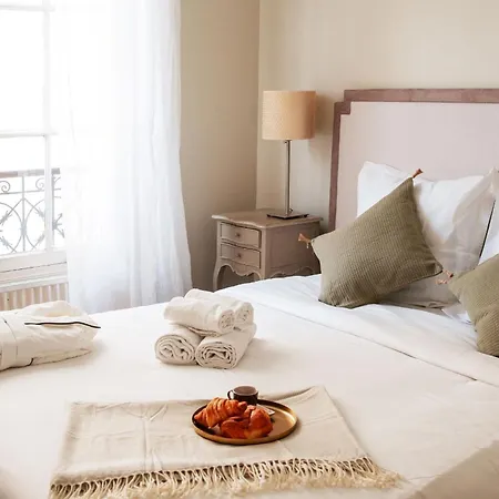 Bnbnova - Eiffel Tower & Les Invalides - 1br Appartement Paris